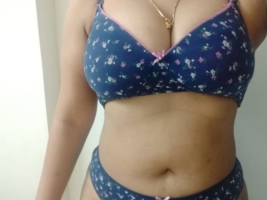 BUSTY ODIA GIRL
