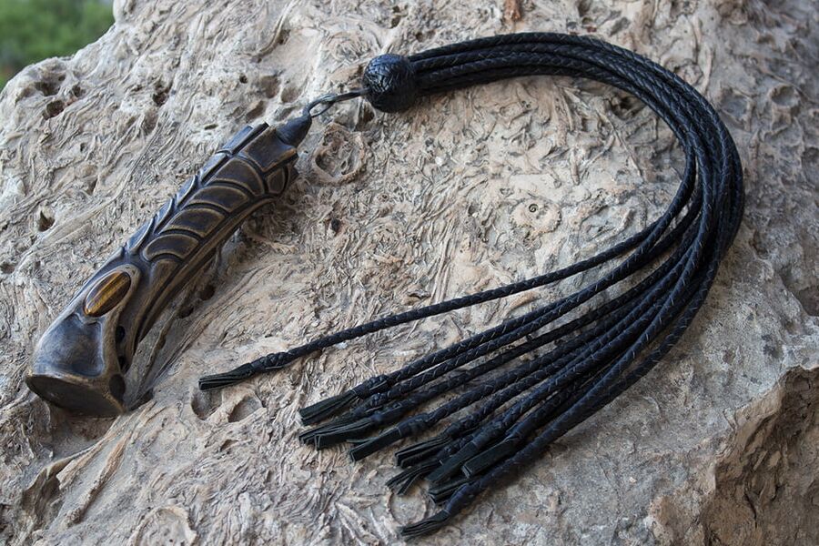 Gavial. -tail leather braided flogger.