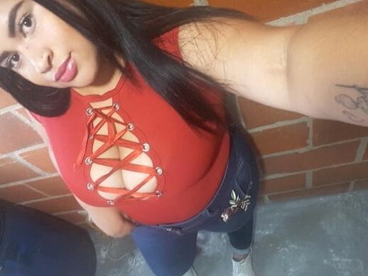 Gorda bien tetona