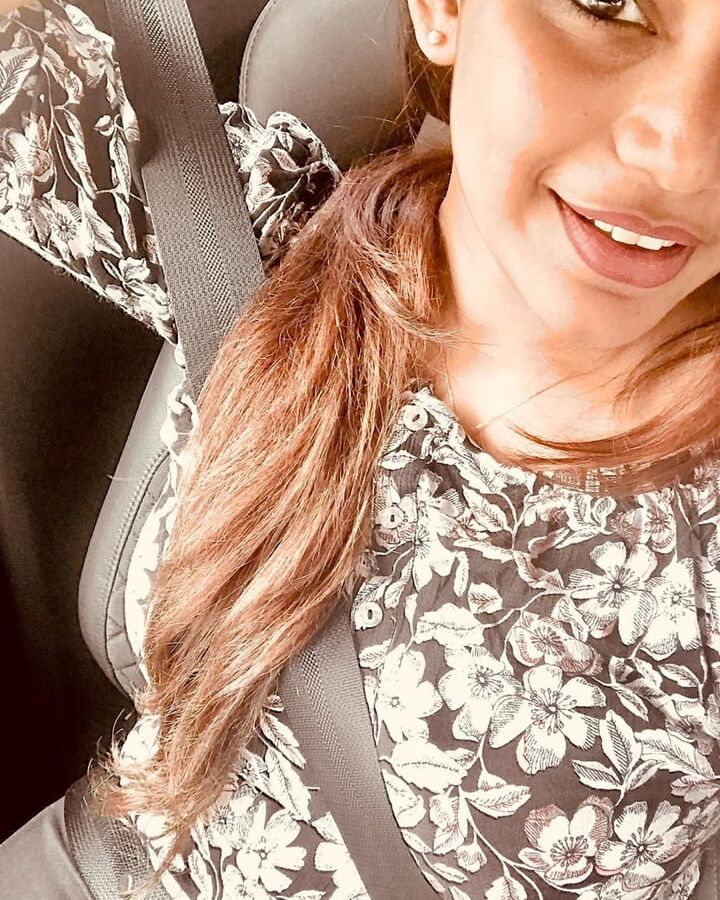 Kavindya adikari hot pics