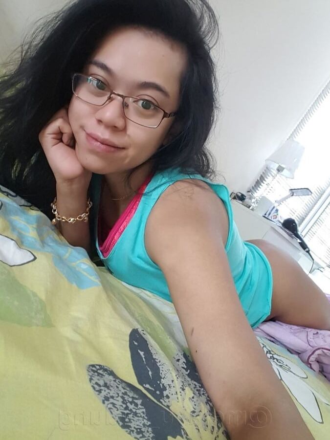 Awek Sales