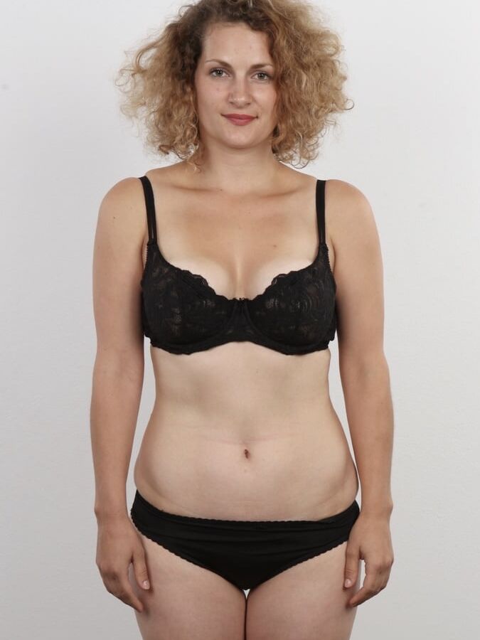 - casting girls amateur with panties and bra
