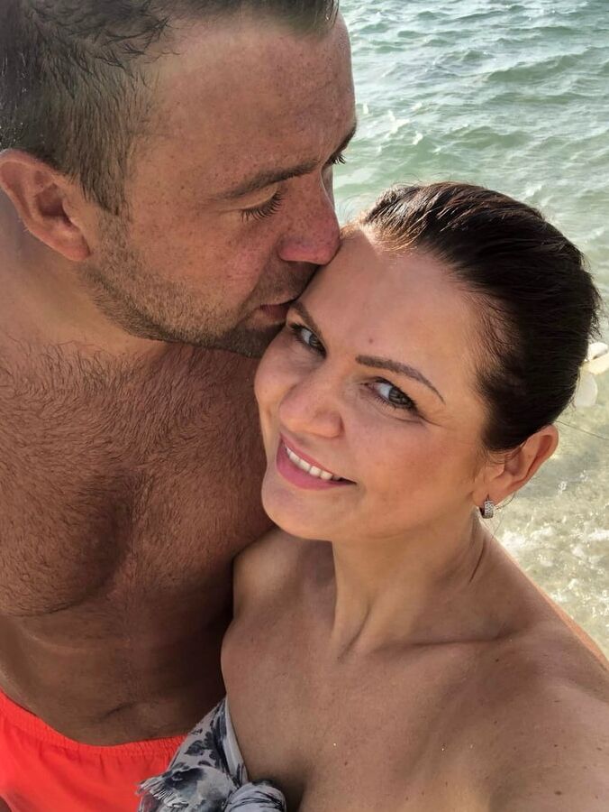 Dort dortluk balayi-travelling all over world on honeymoon