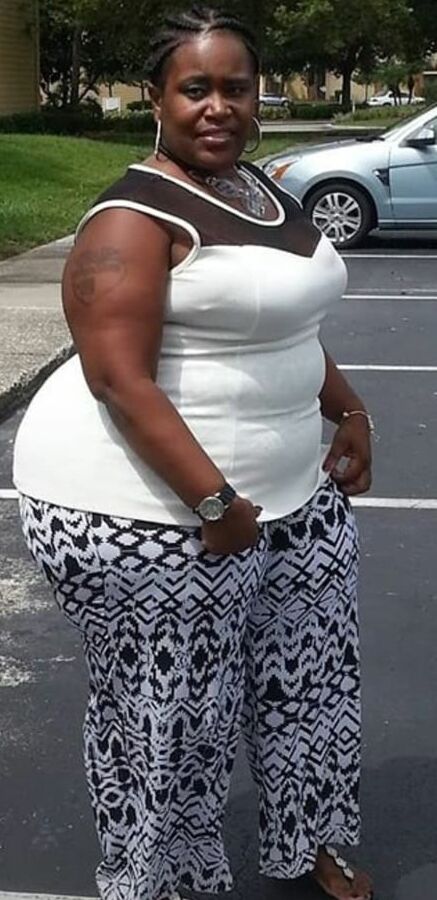 Short thick chunky mega milf bbw pear justme