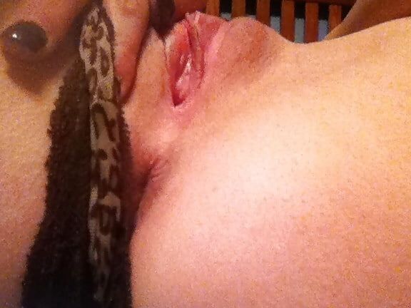 Hot Cock Loving MILF Shows Big Ass Meaty Cunt Perfect Tits