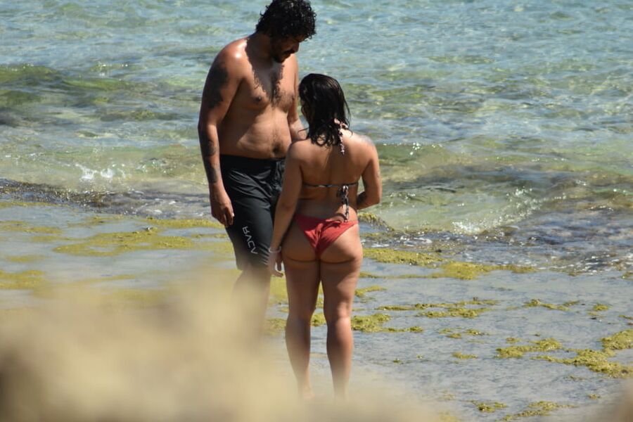 Bikini beach voyeur