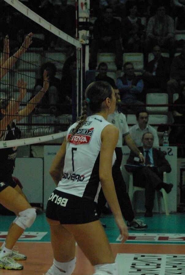 Most lickable &amp; fuckable volleyball pooper ever?
