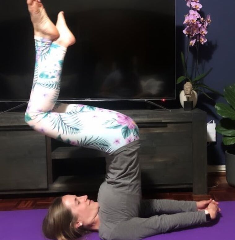 Sexy feet and anal on the menu