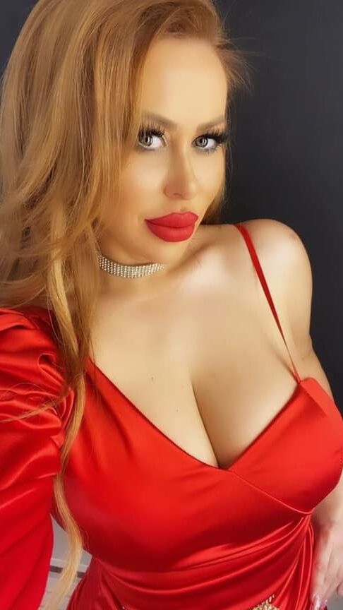 Olgica - Macedonian Classy MILF