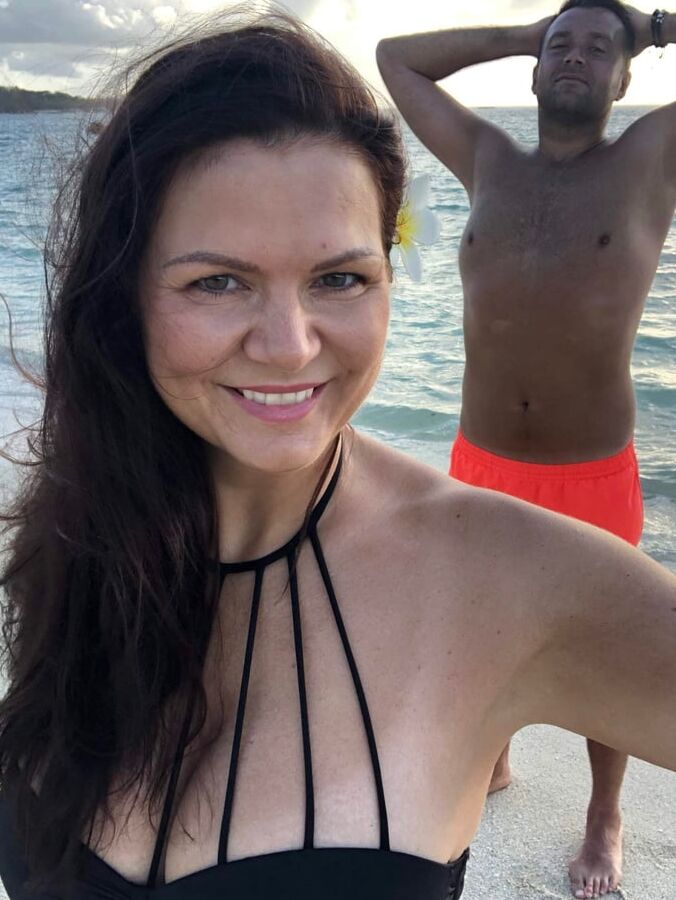Dort dortluk balayi-travelling all over world on honeymoon