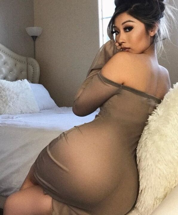 Sitting big assed woman