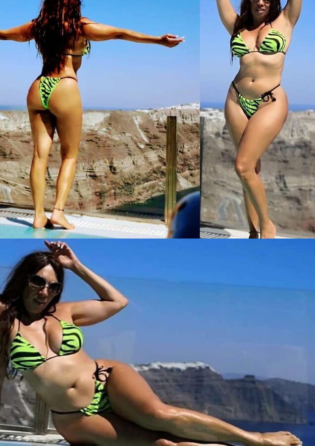 Greek Celebs During Summer Holidays ()