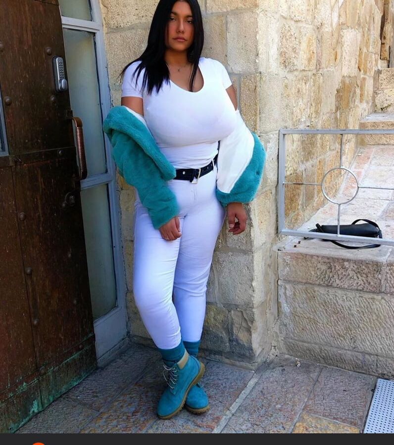 busty hide