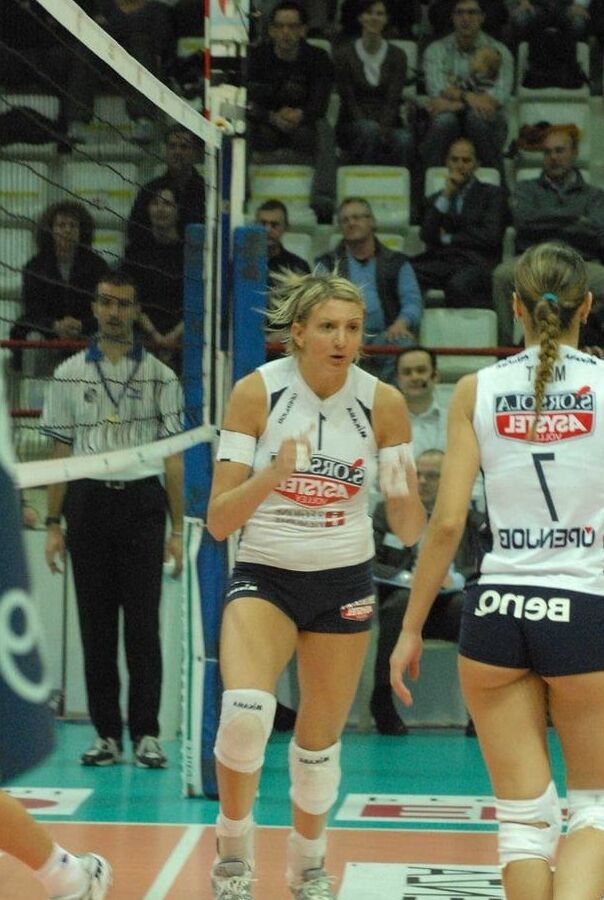 Most lickable &amp; fuckable volleyball pooper ever?