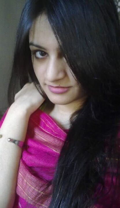 INDIAN HOT DESI WIFE LEAKED NUDES