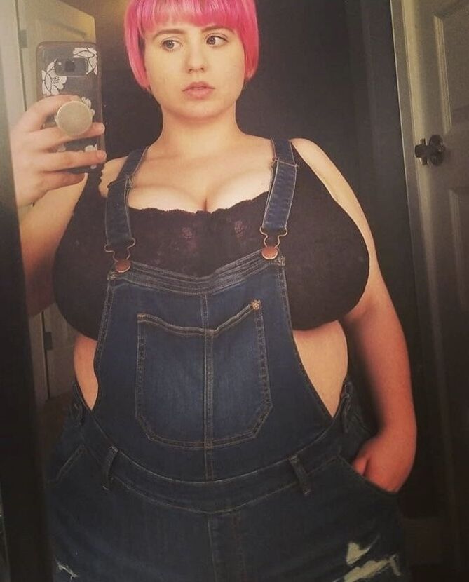 Fat Chicks With Deceptively Thin Faces