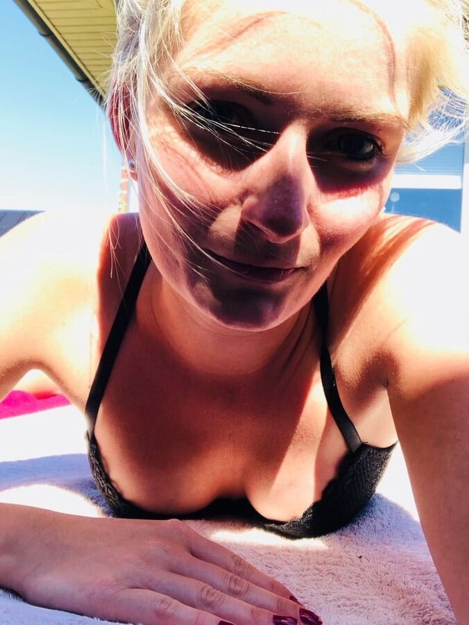 Julia the slut