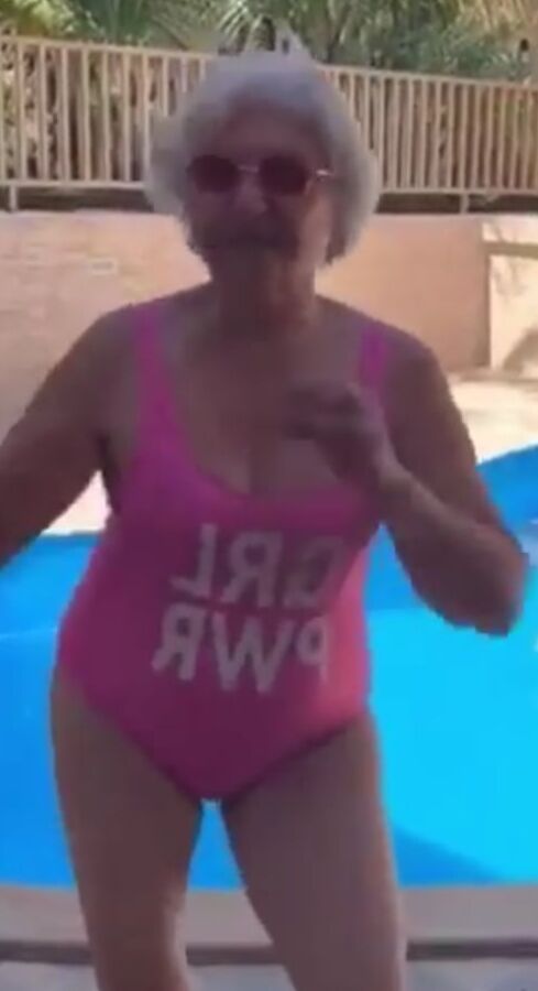 LATIN GRANNY