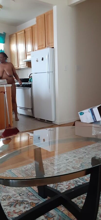 Sexy Milf Naked exposed pussy