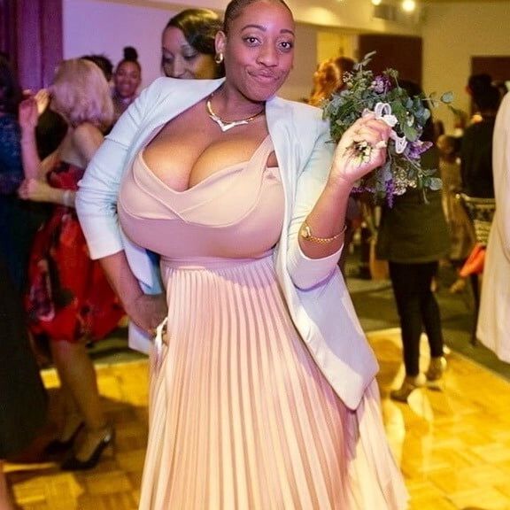 Busty BBWs