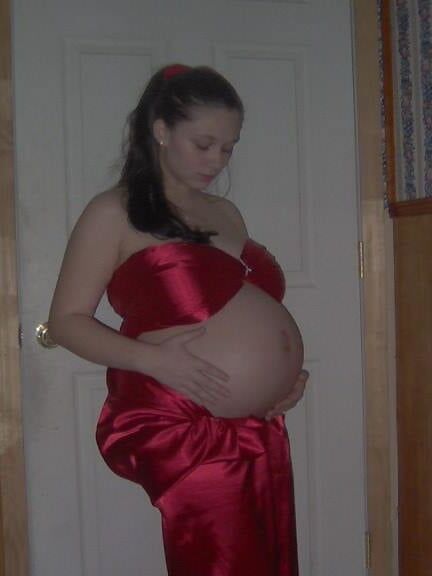 coleen facebook sexy pregnant