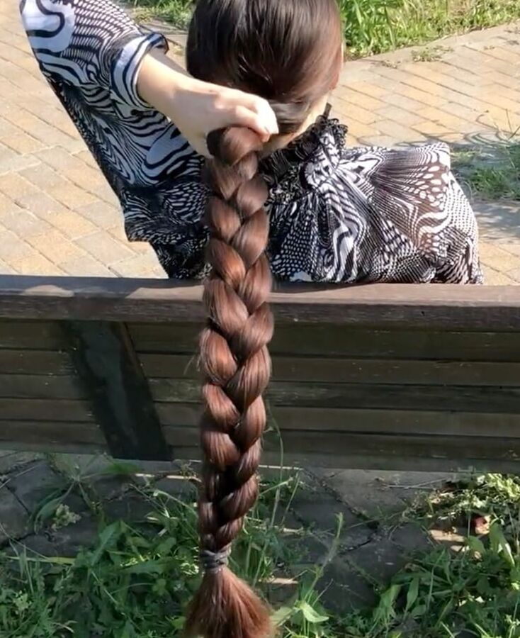 Amazing ponytail