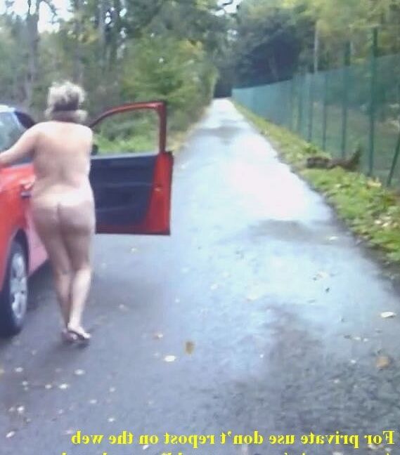 Blindfolded around the car on the road