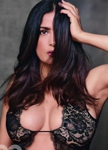 CELEBEAUTY CLEAVAGE... SALMA HAYEK