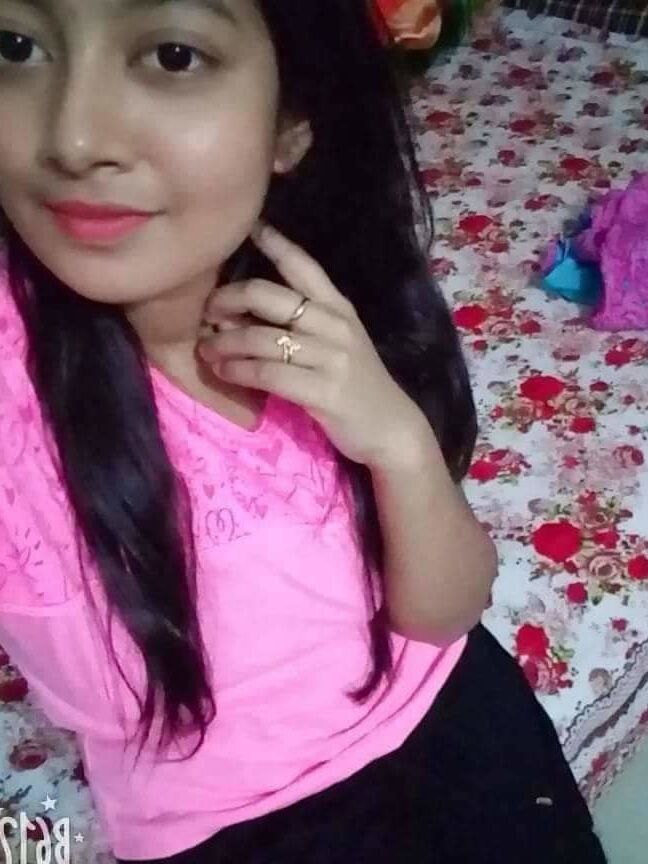 Bangladeshi Cute GF NuDe Selfie For BFF