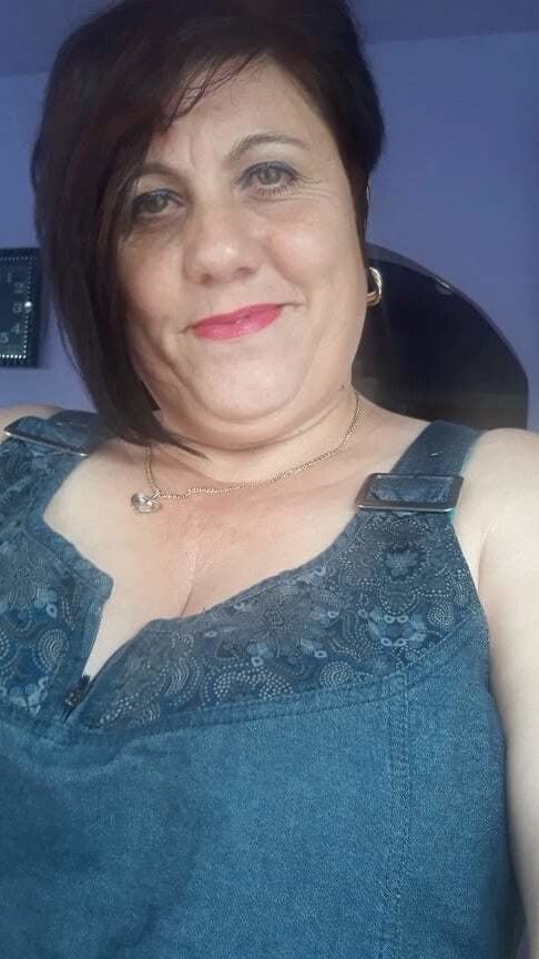 Ady Adriana milf romanian