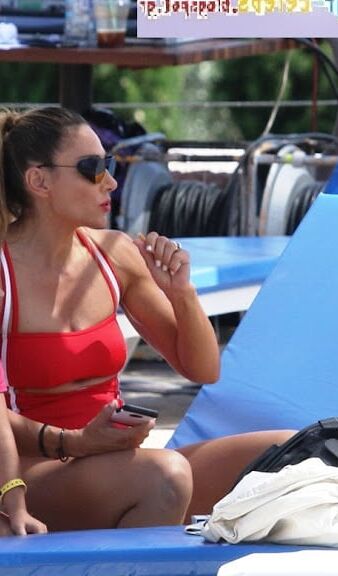 Eleni Petroulaki the Sexy Greek Trainer