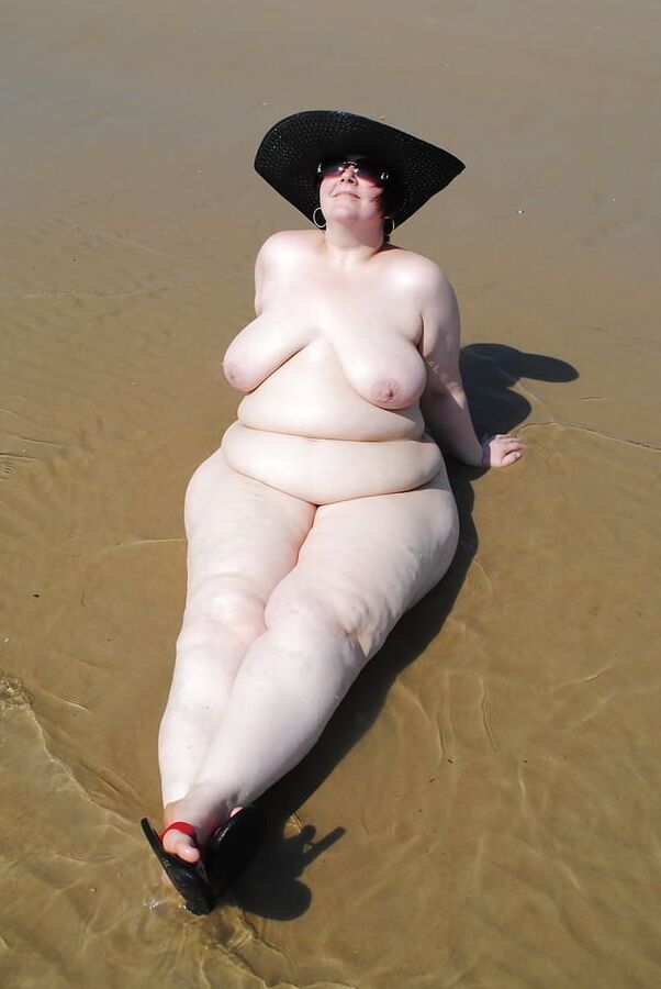 Bbw mix (Beach)