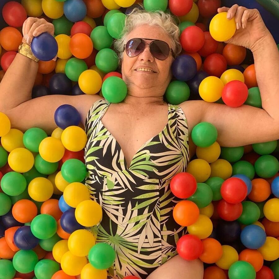LATIN GRANNY