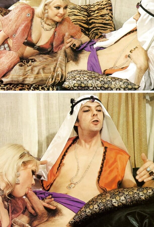 Harem fun with two naughty Blondes