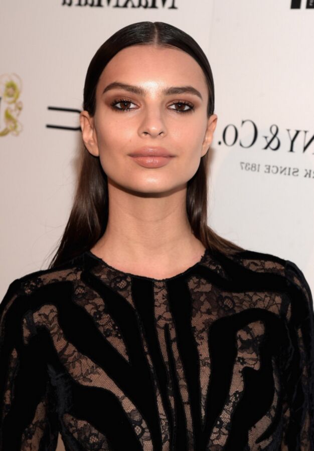 Emily Ratajkowski
