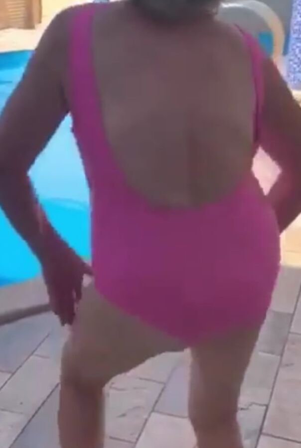 LATIN GRANNY
