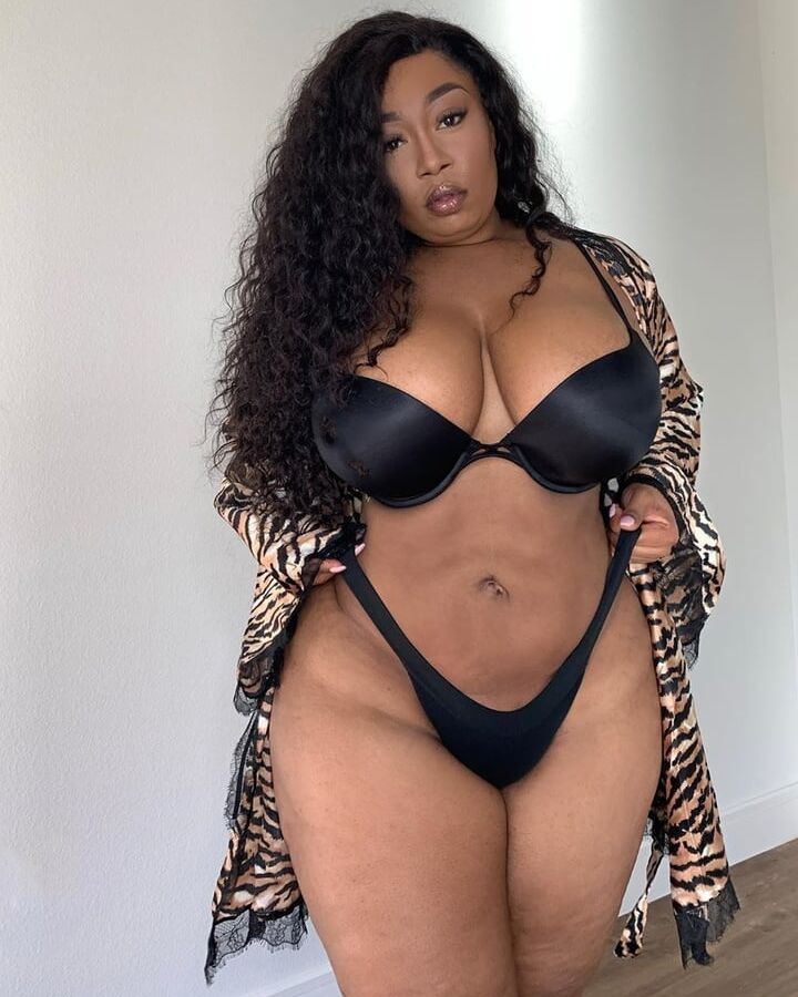 Ebony BBW Britney