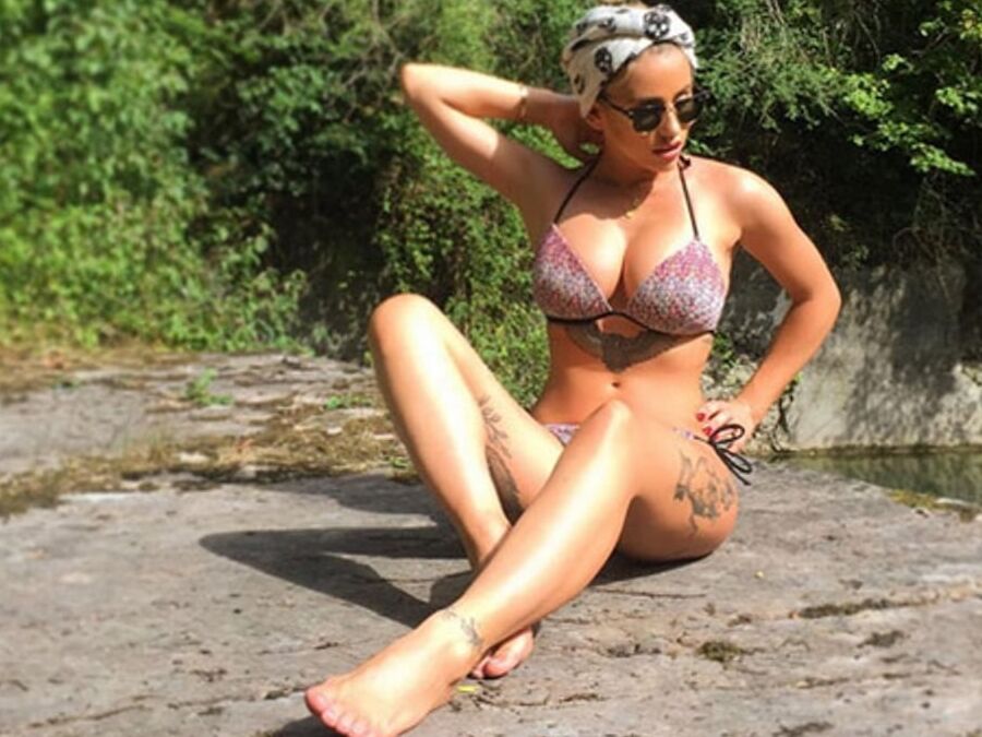 Insta Girl Gaelle Garcia Diaz nude (Youtube) com hard