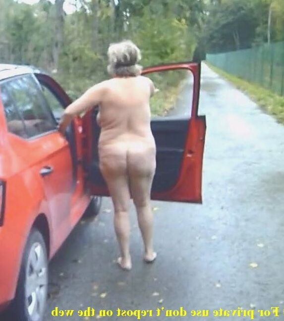 Blindfolded around the car on the road