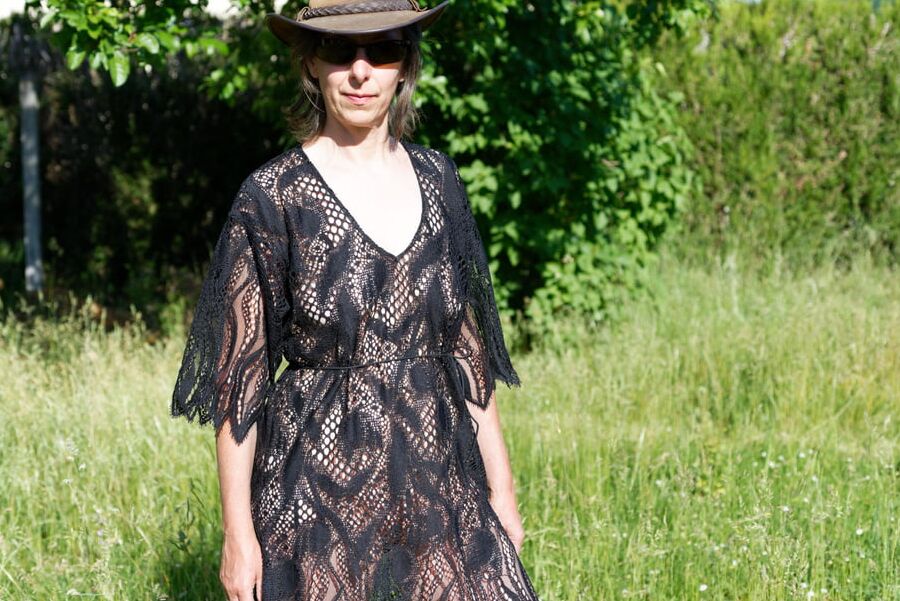 Phildahue wears Lise Charmel