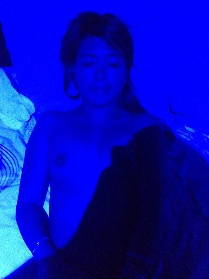 Puta con luz ultravioleta