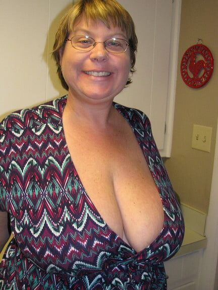 Bbw mix (Dressed busty)