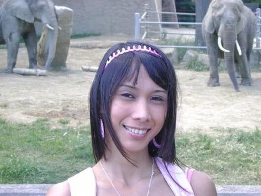 More Filipina whore.