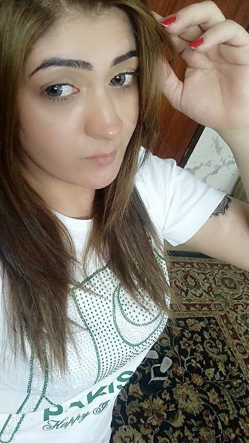 Pakistani Beautiful call girl