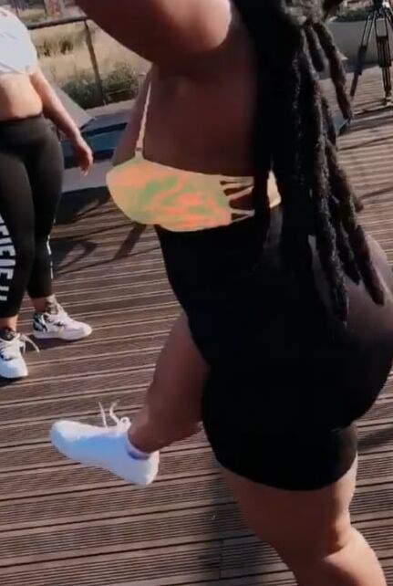 Big booty sexy african pear Yanda