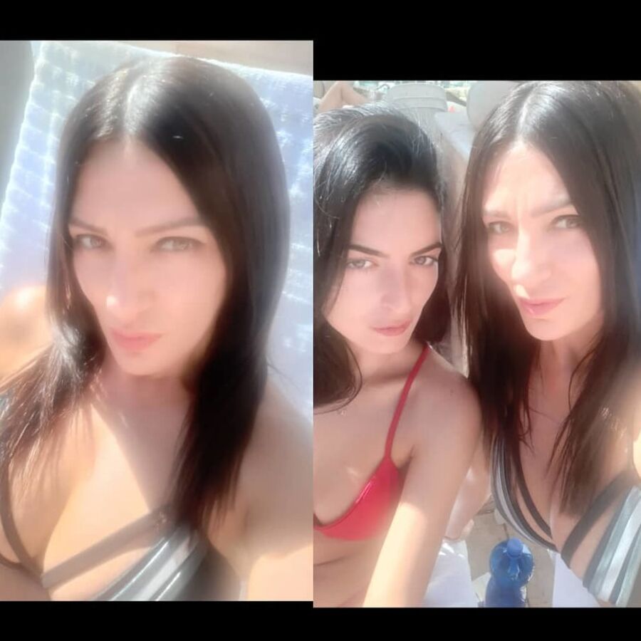 Sexy dark haired milf for comments and cumtribute