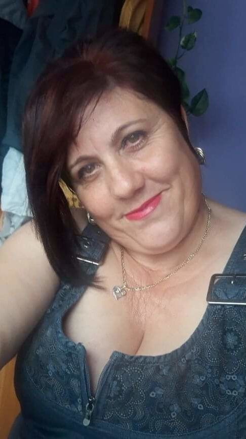 Ady Adriana milf romanian