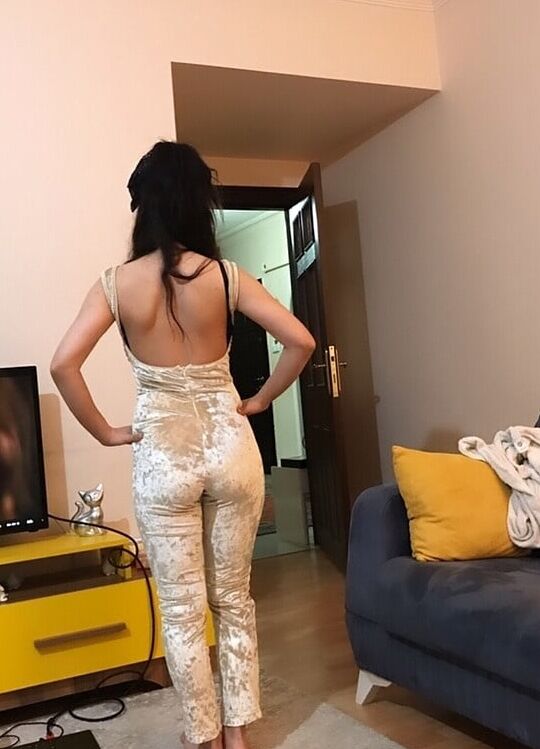 Turkish amateur women non-nude but sexy