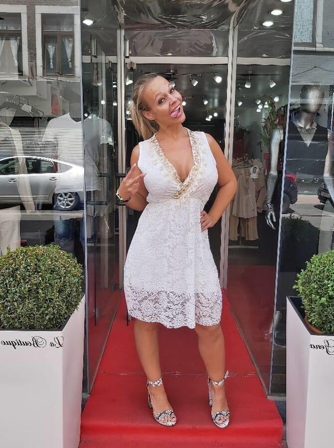 Hot blond milf Gena from Belgium +