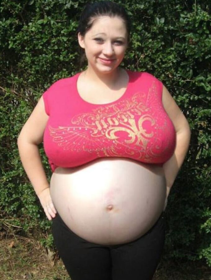 coleen facebook sexy pregnant